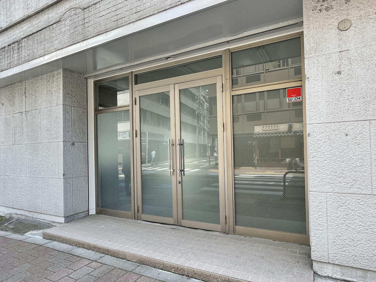 1階店舗も出入口