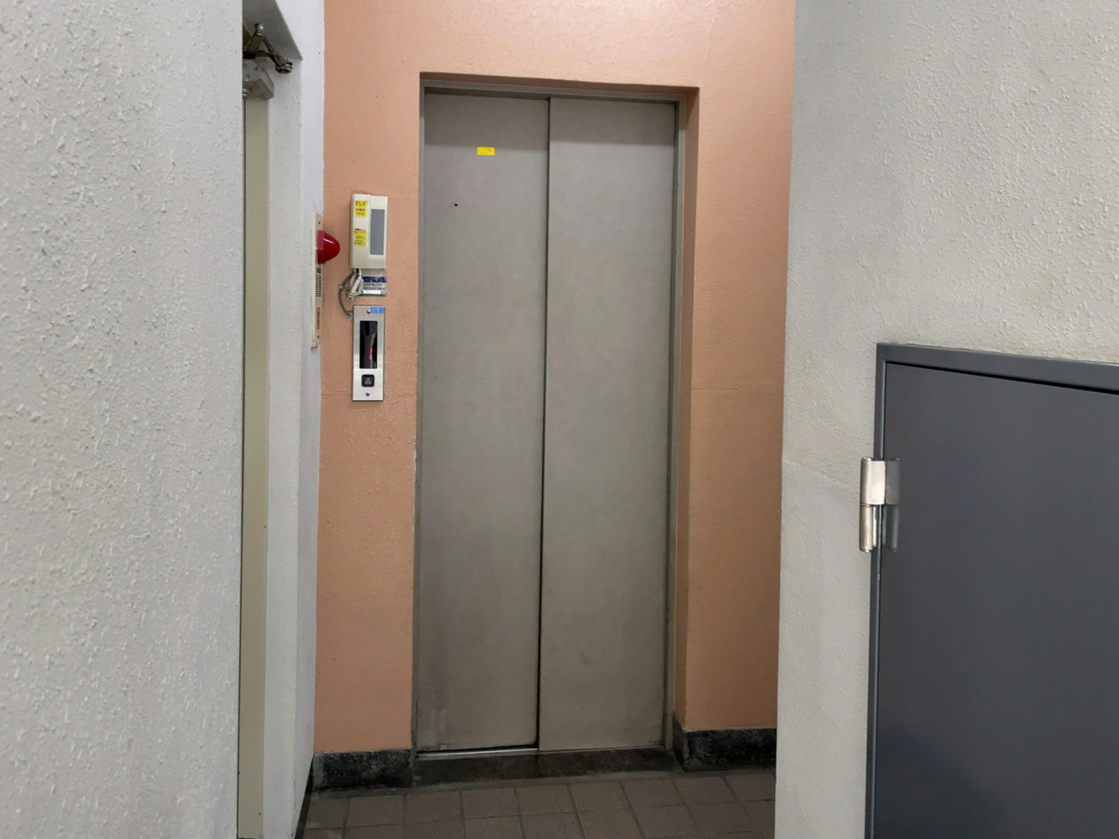 エレベーター