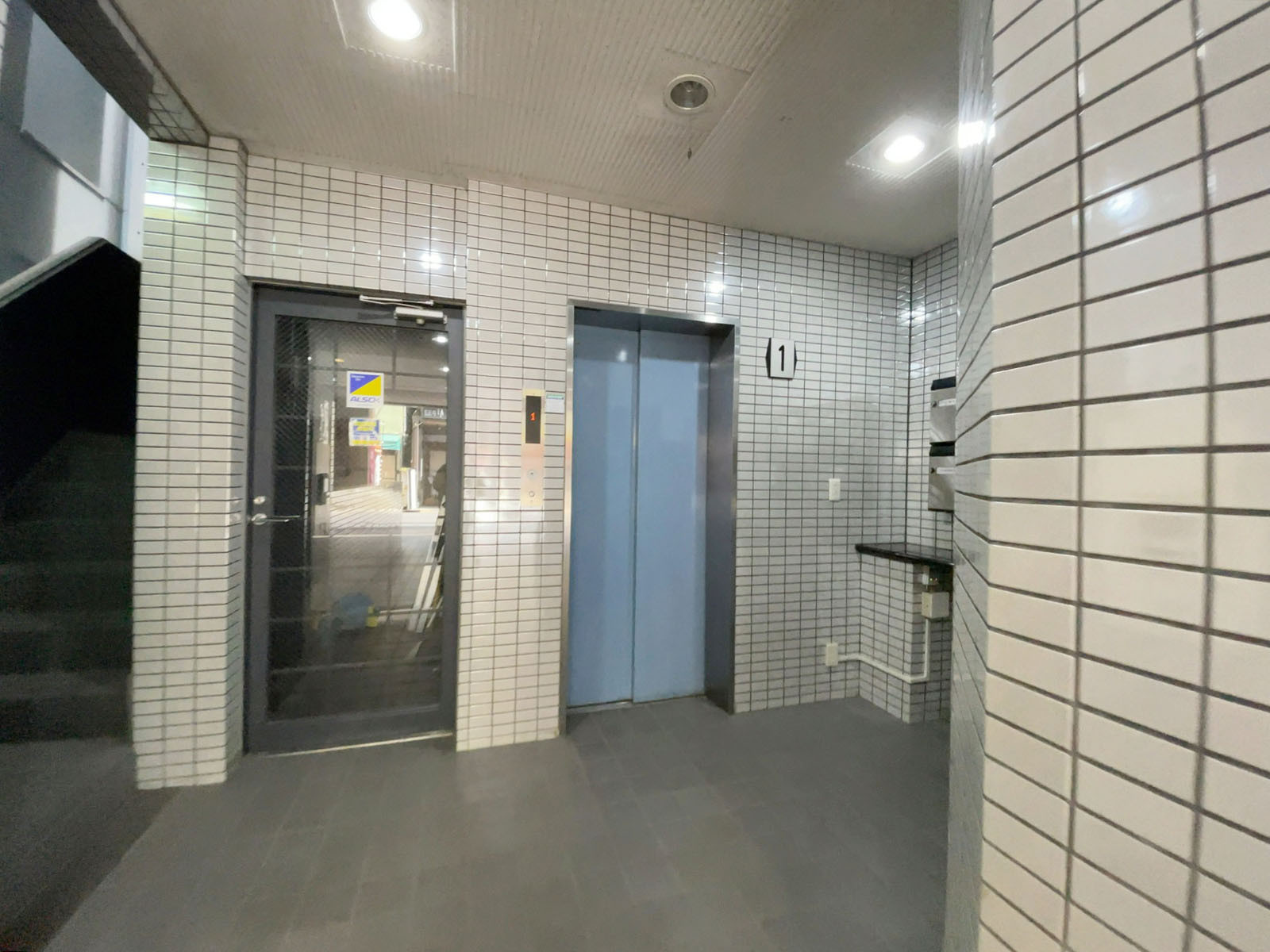エレベーター