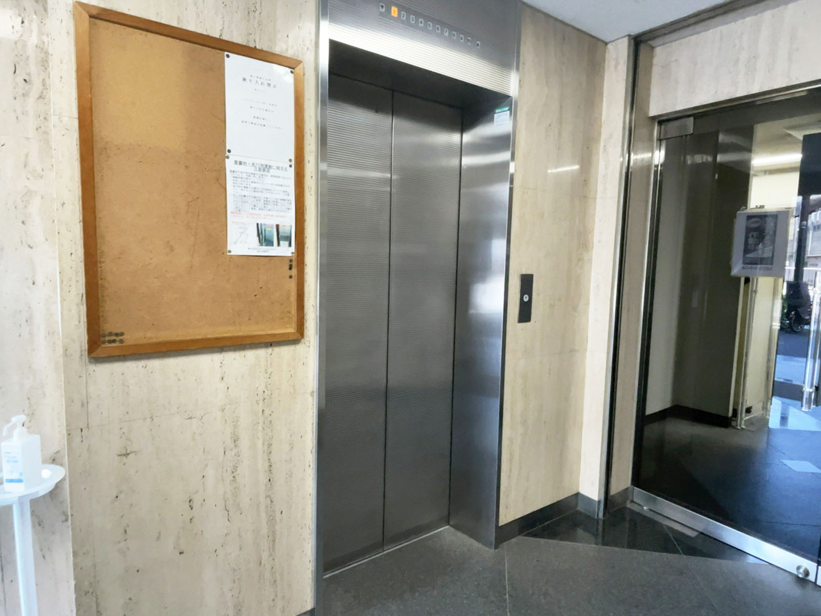 エレベーター