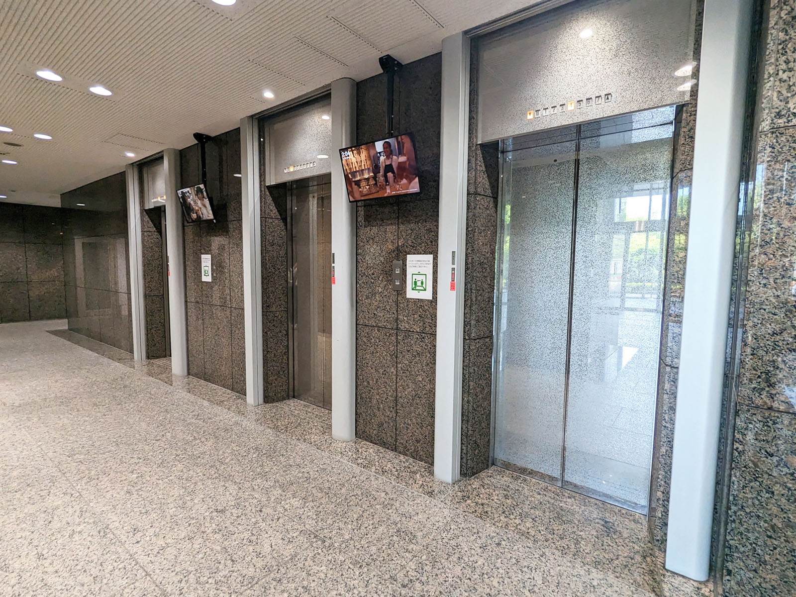 エレベーター