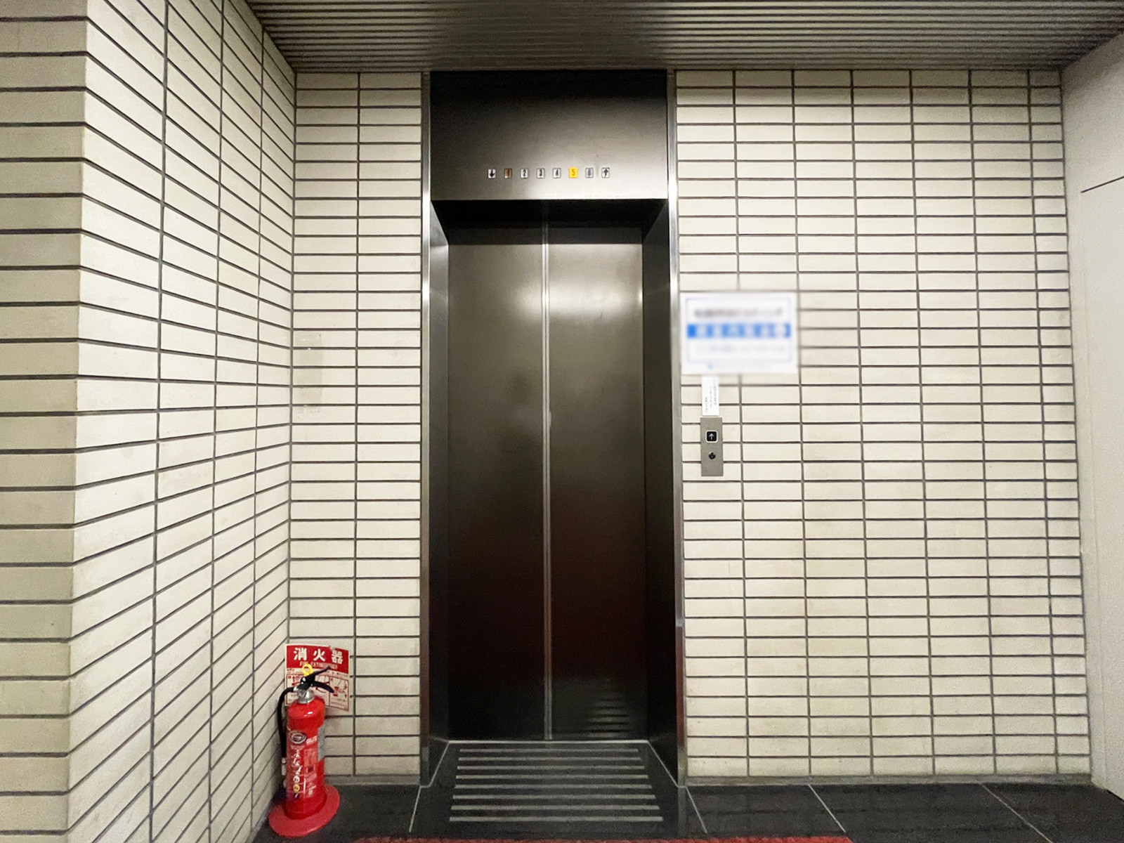 エレベーター
