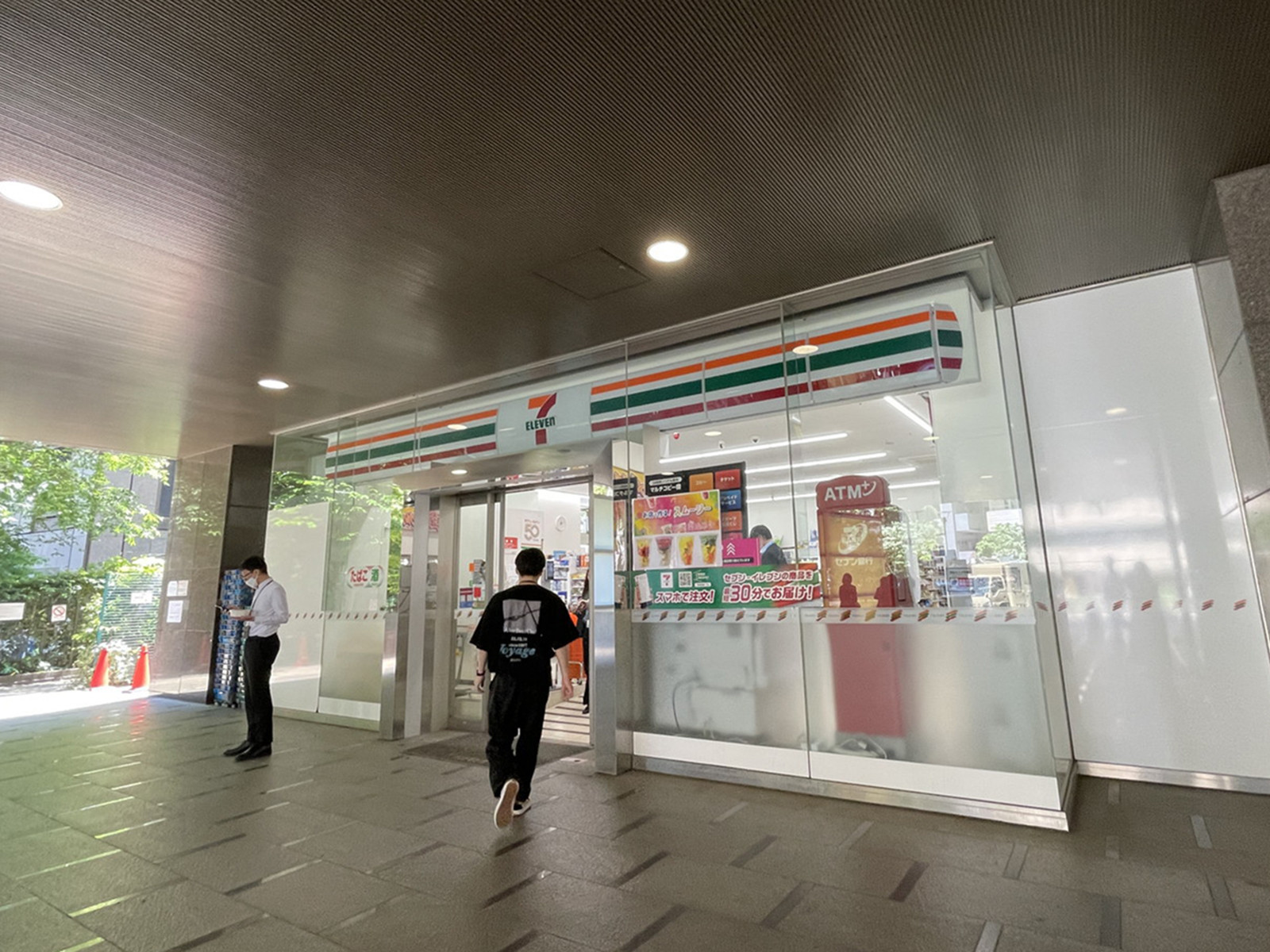 1階のセブンイレブン 神谷町駅北店