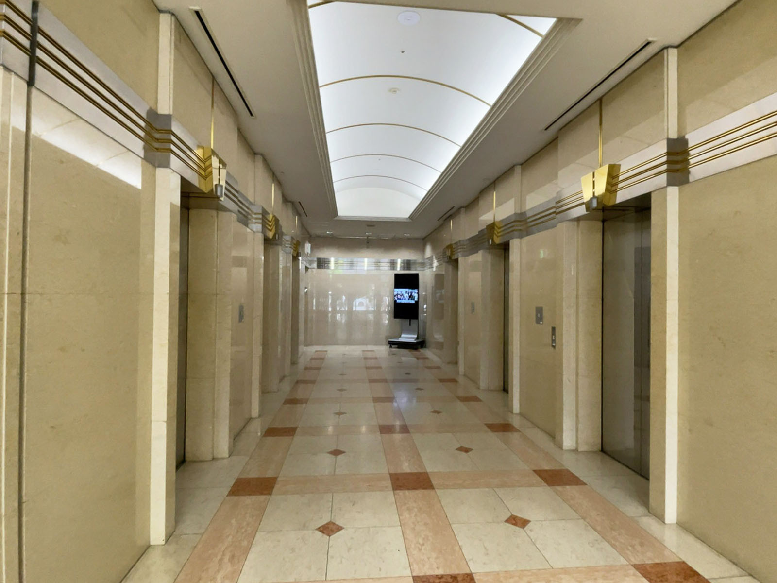 エレベーターホール