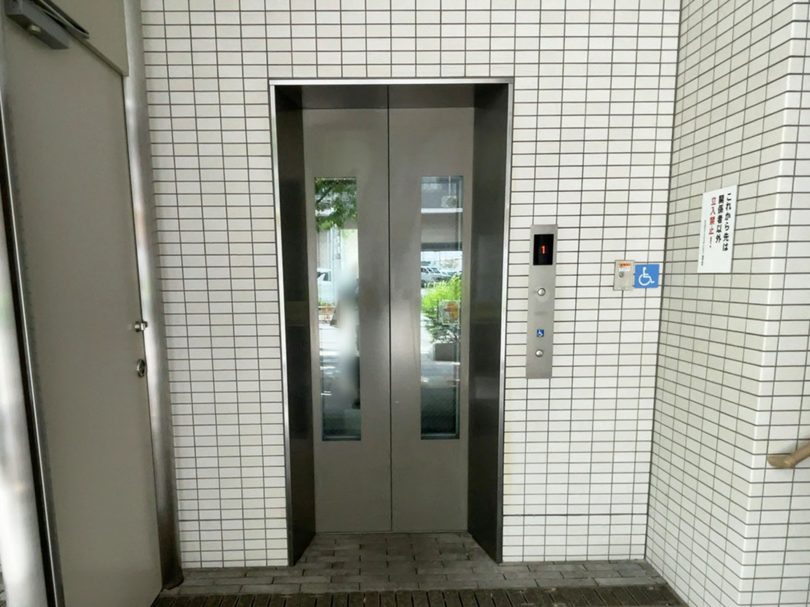 エレベーター