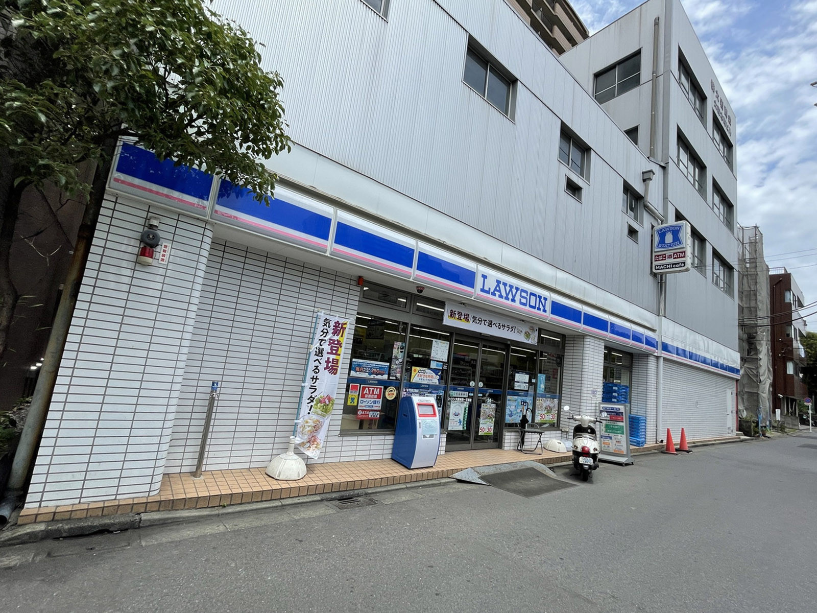 1階のローソン 大森本町1丁目店