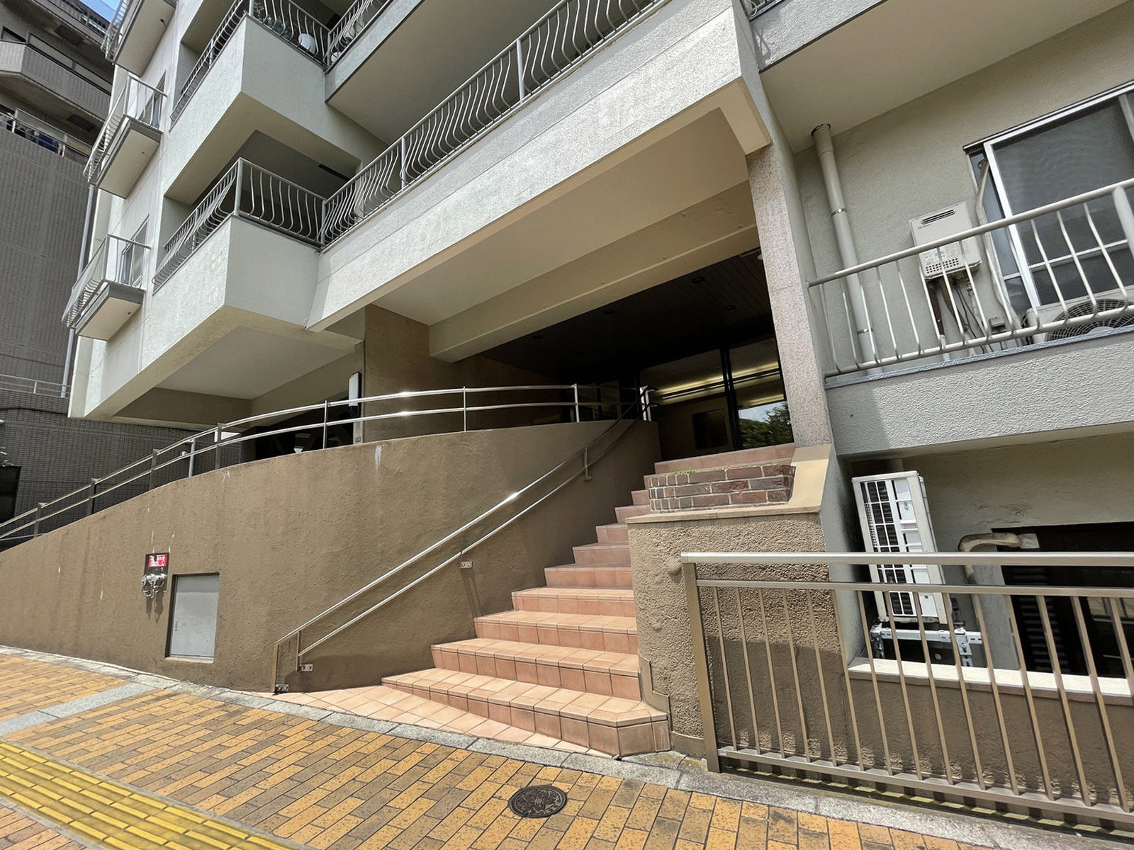 エントランスアプローチ