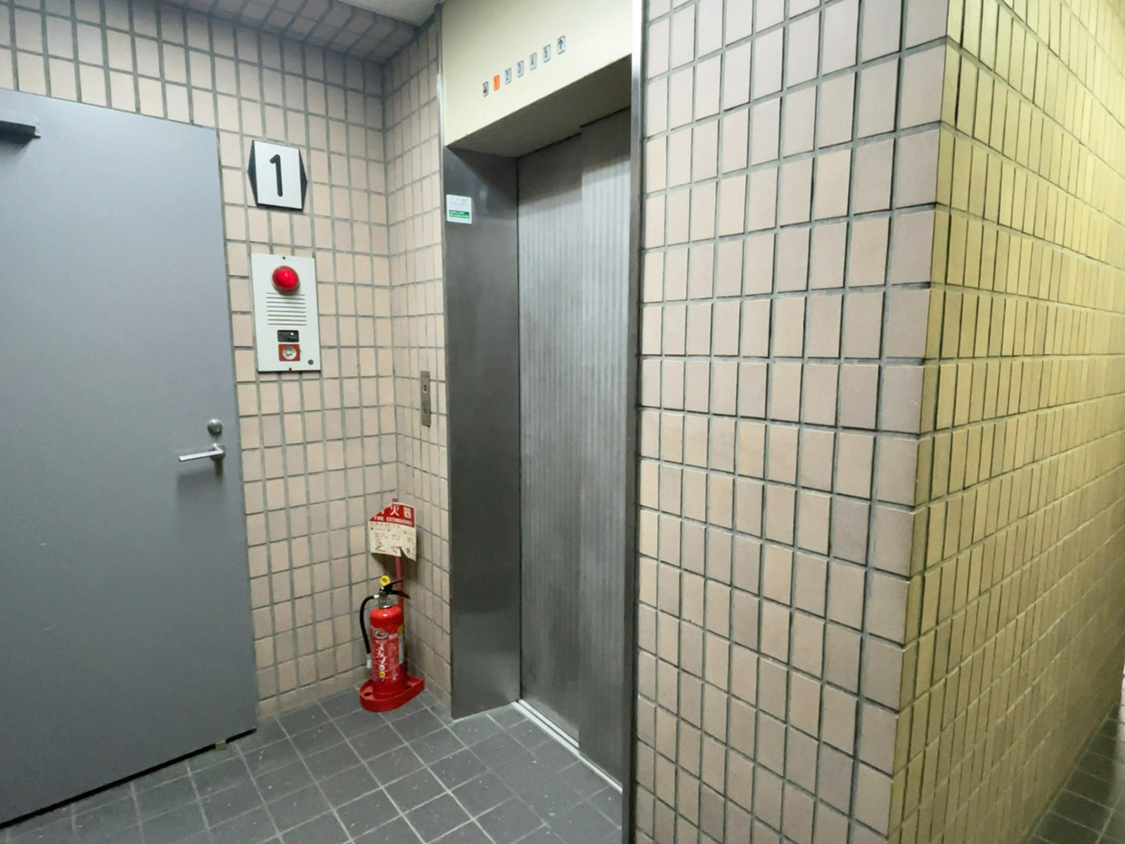 エレベーター