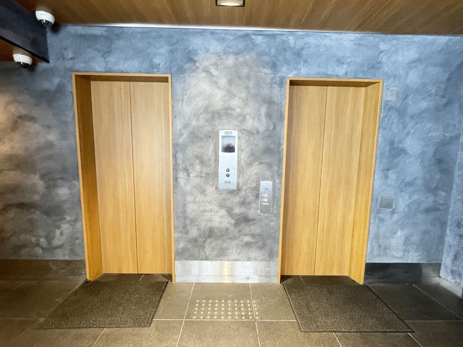 エレベーター