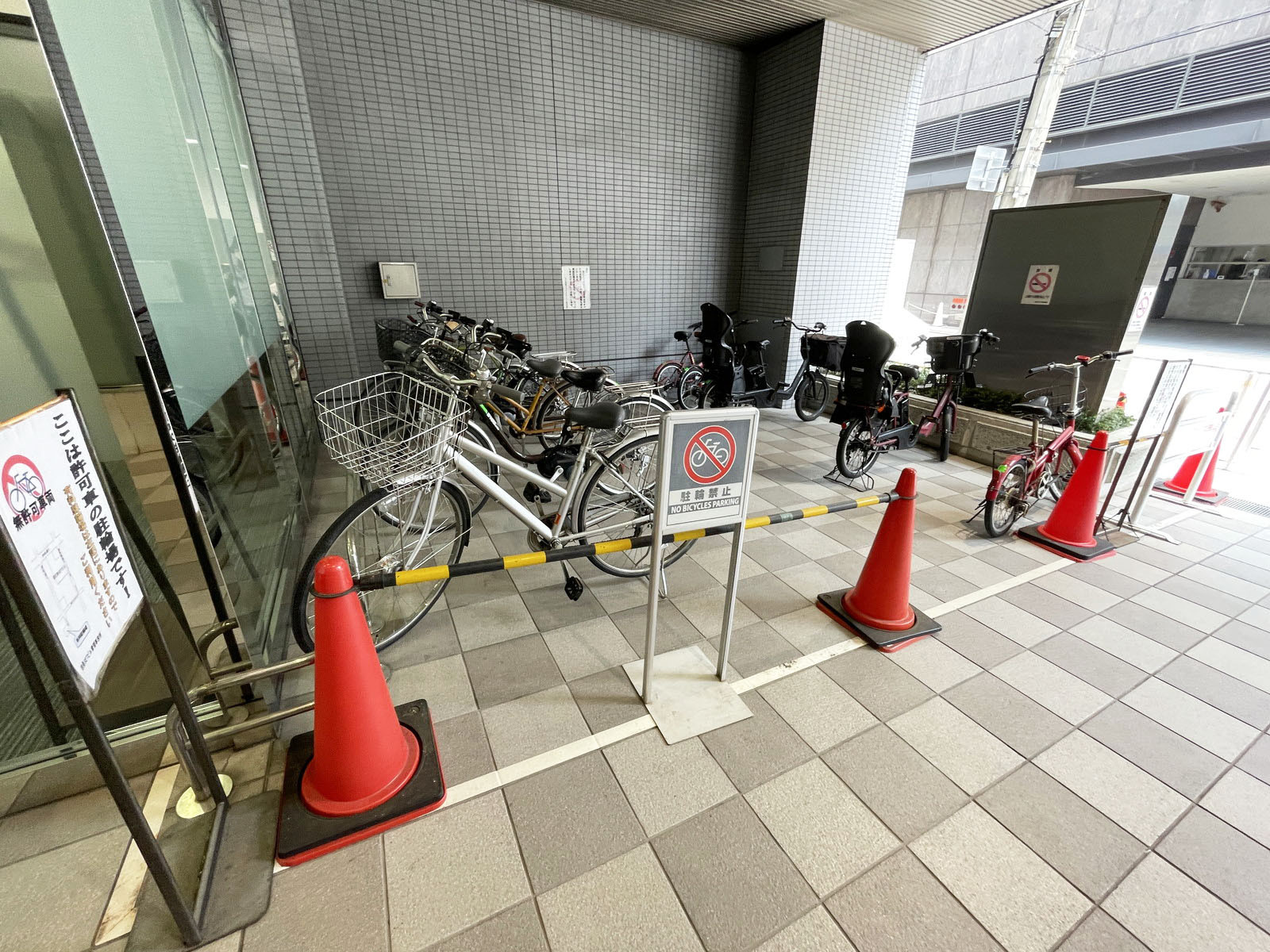 駐輪場