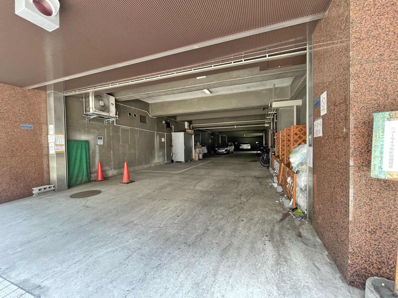 駐車場