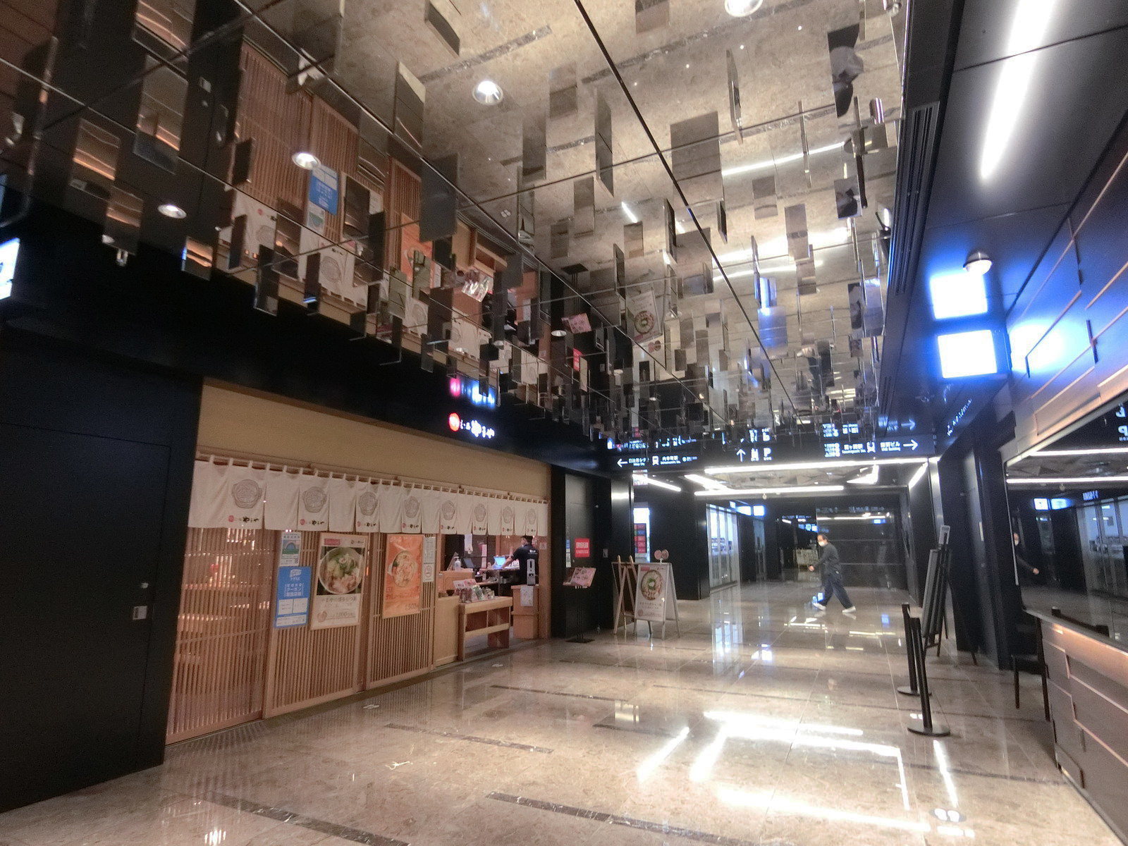 地下1階の飲食店街