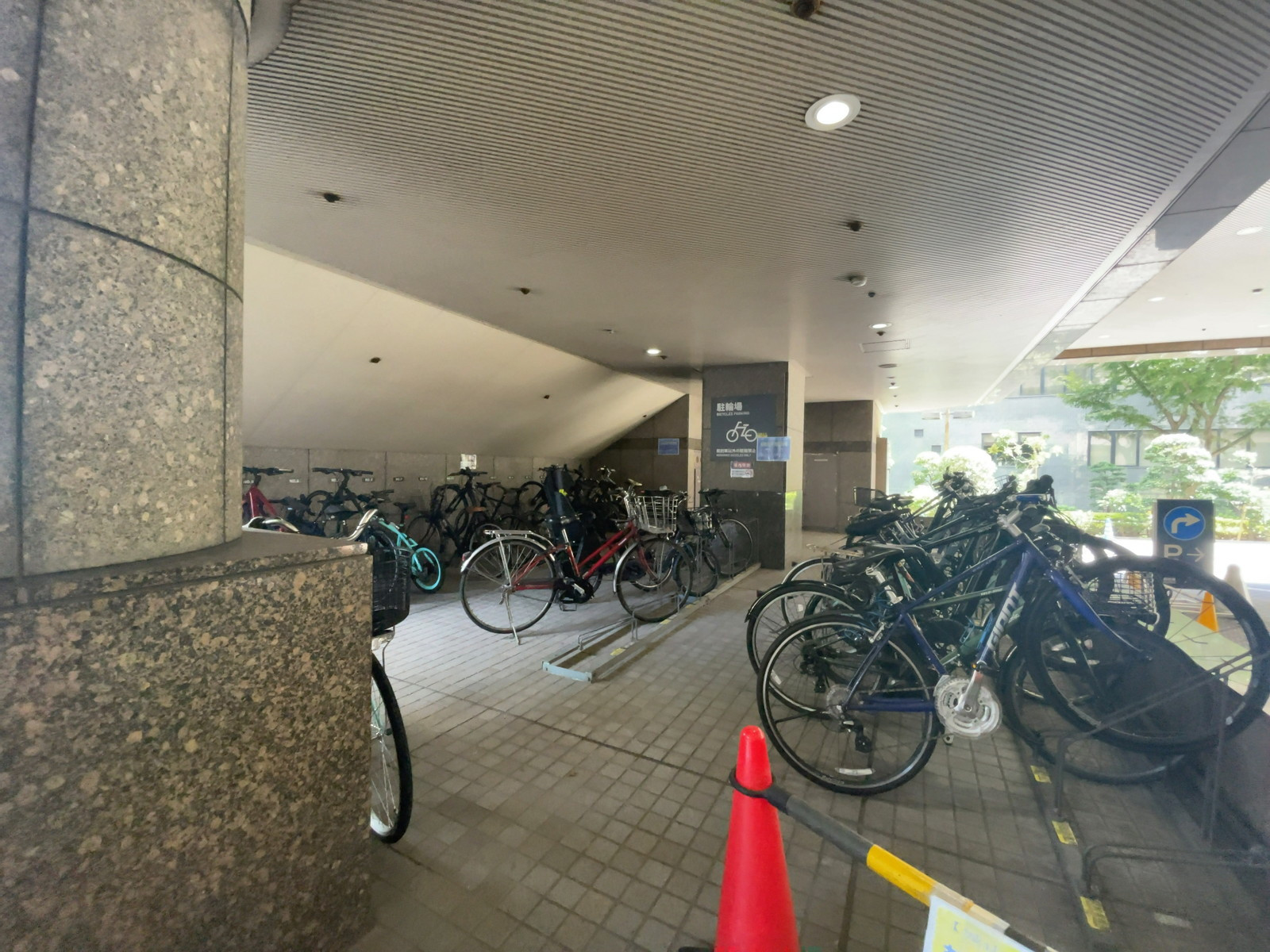 駐輪場