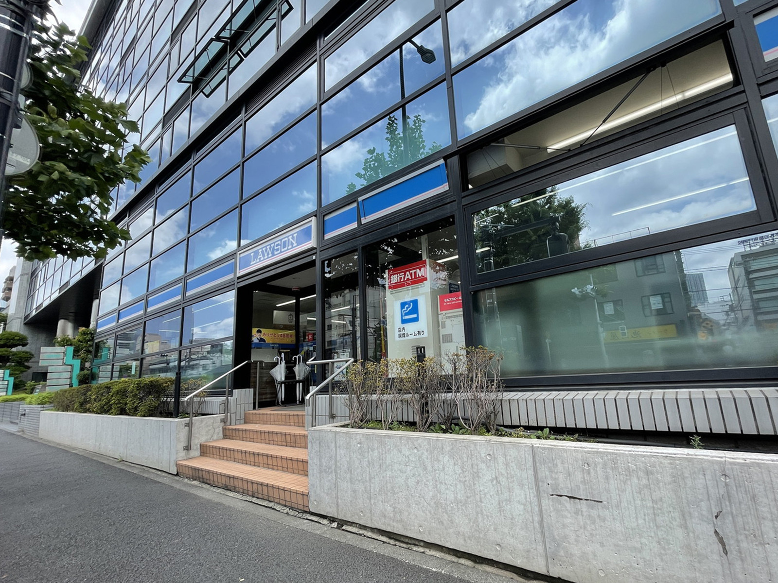 1階のローソン 下落合2丁目店