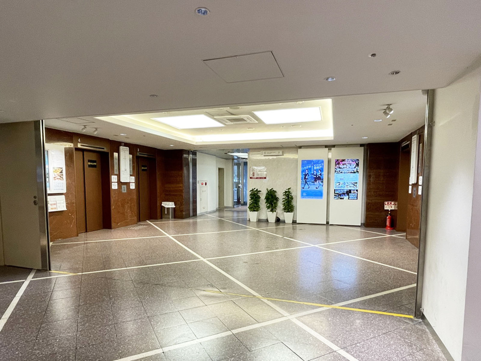 エレベーターホール
