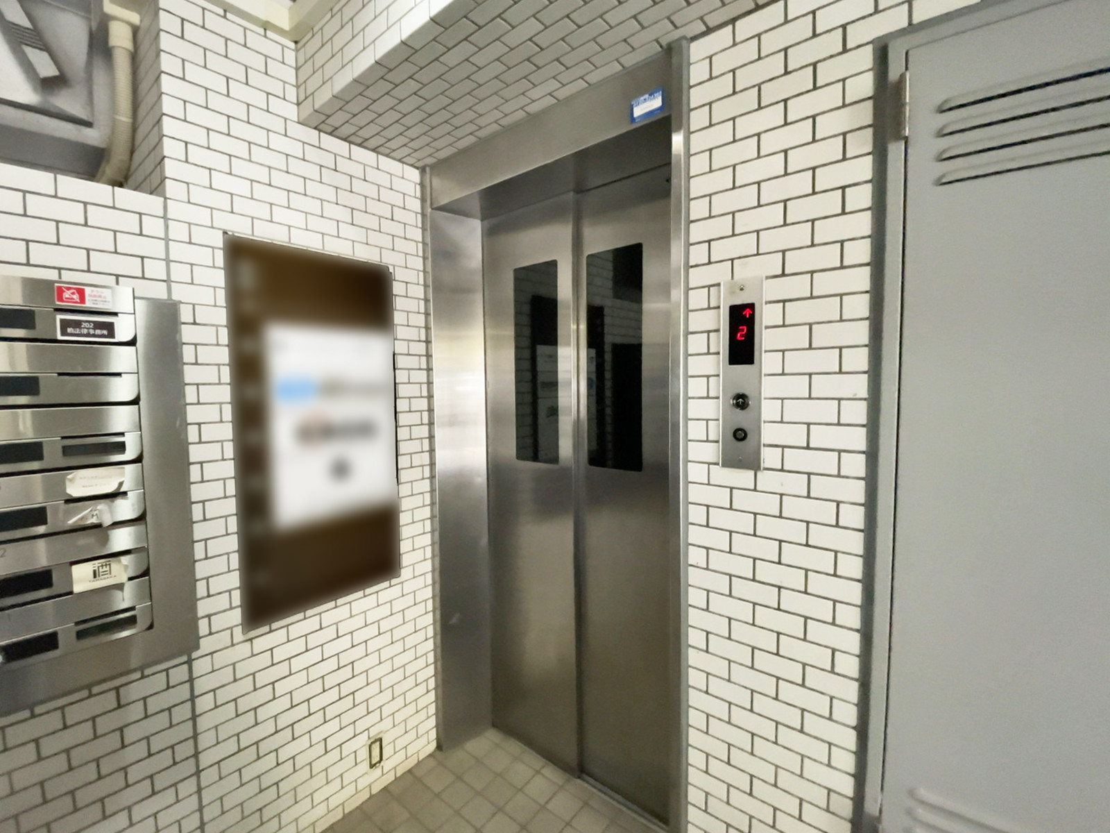 エレベーター(1基)