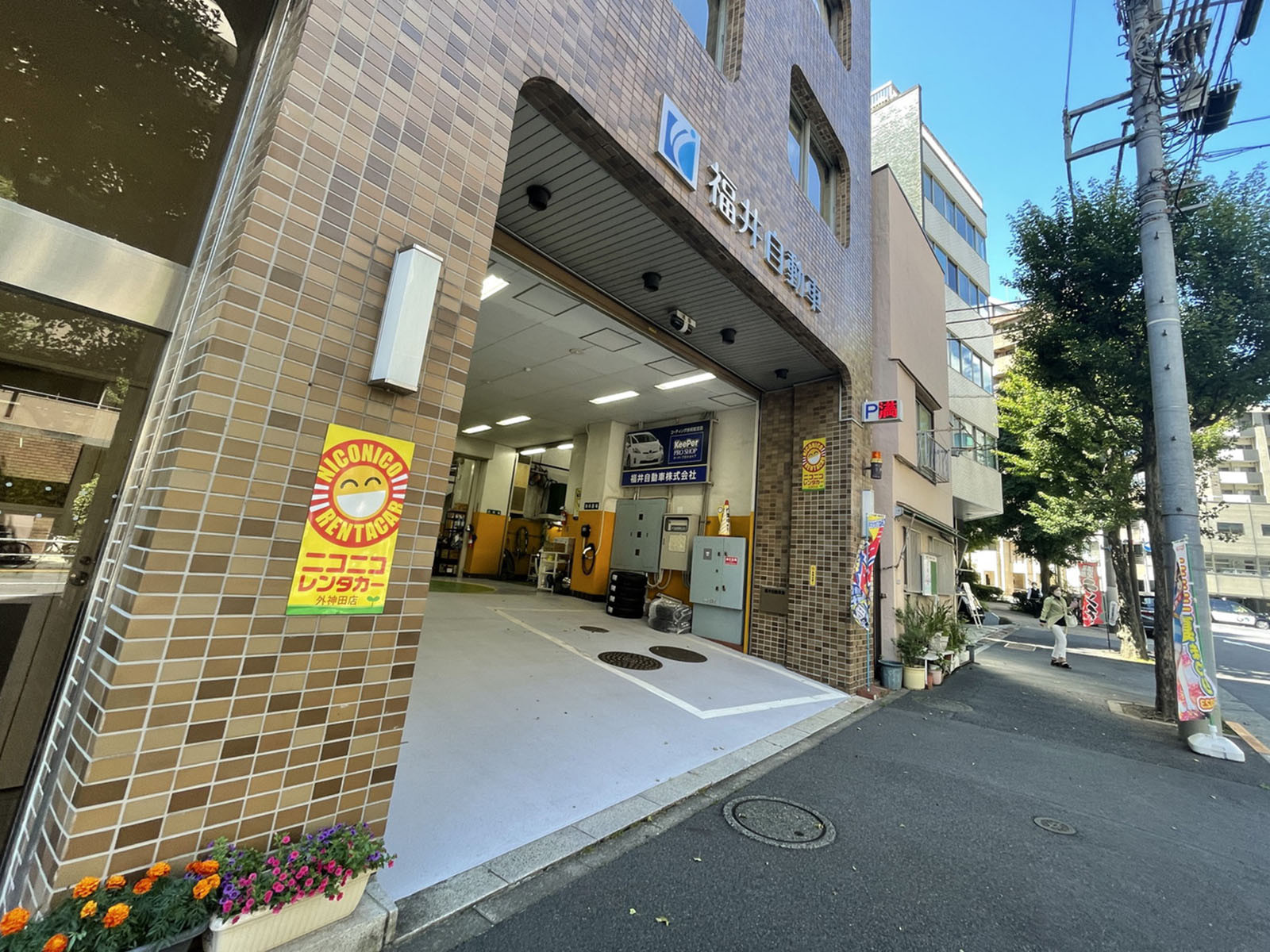 1階テナントの様子