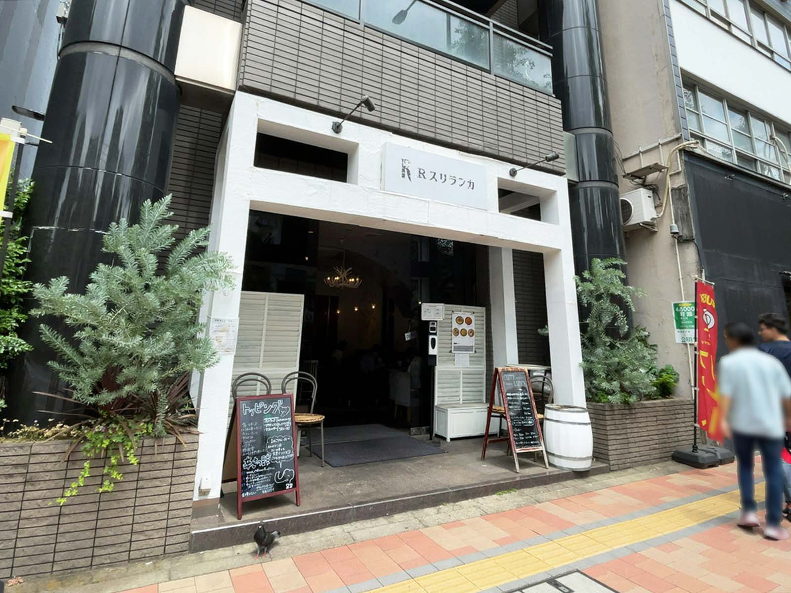 1階飲食店の様子