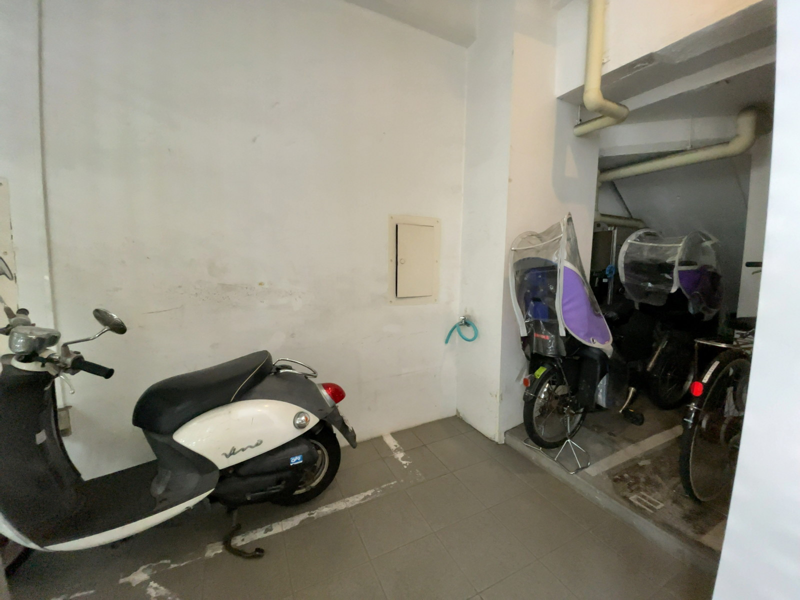 駐輪場