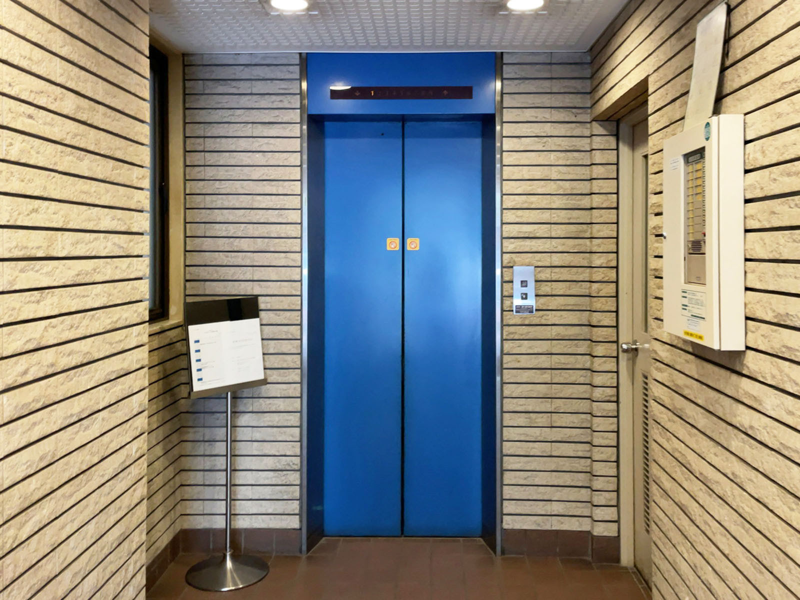 エレベーター