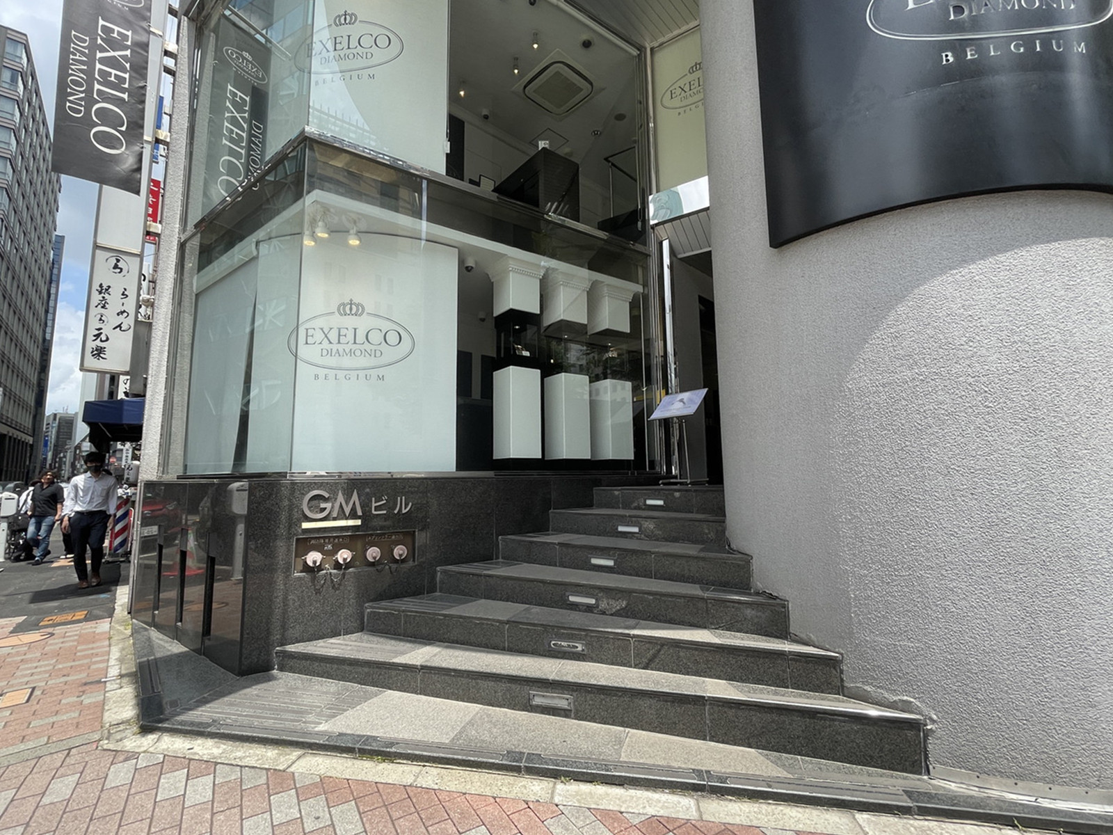 エントランスアプローチ