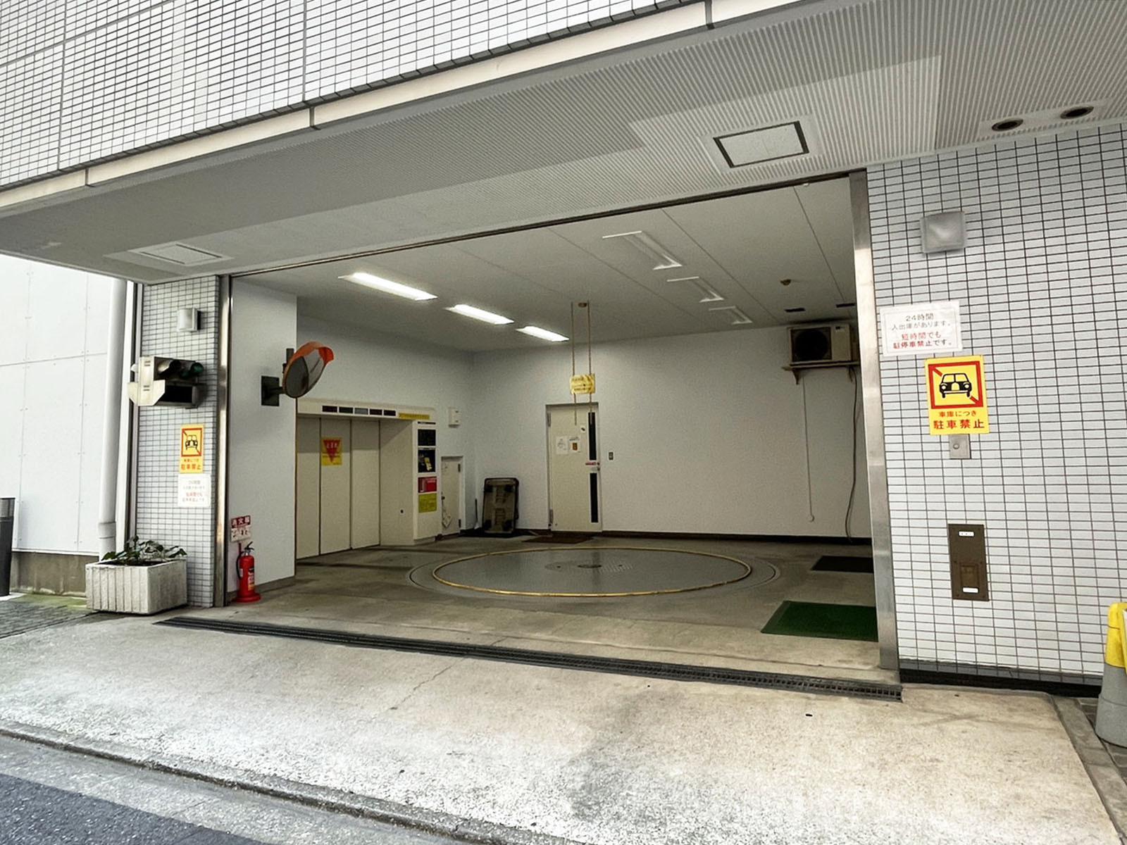 駐車場