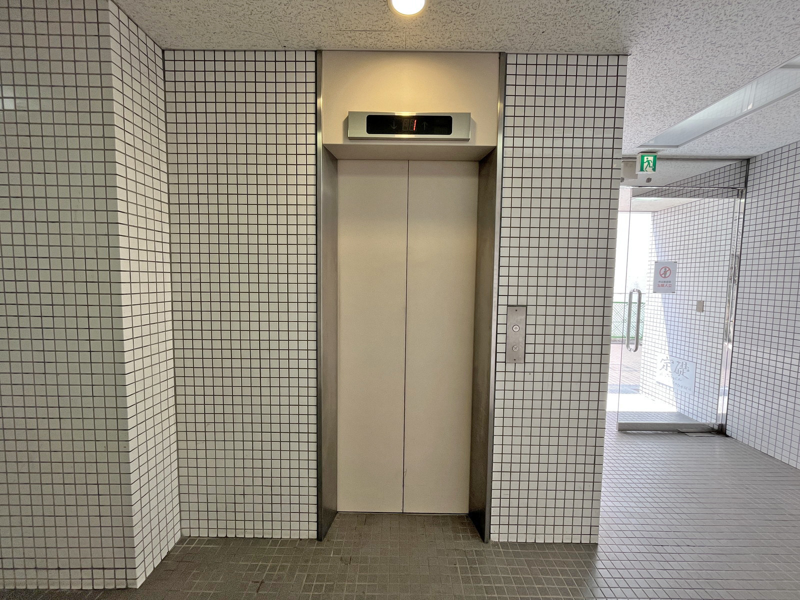 エレベーター