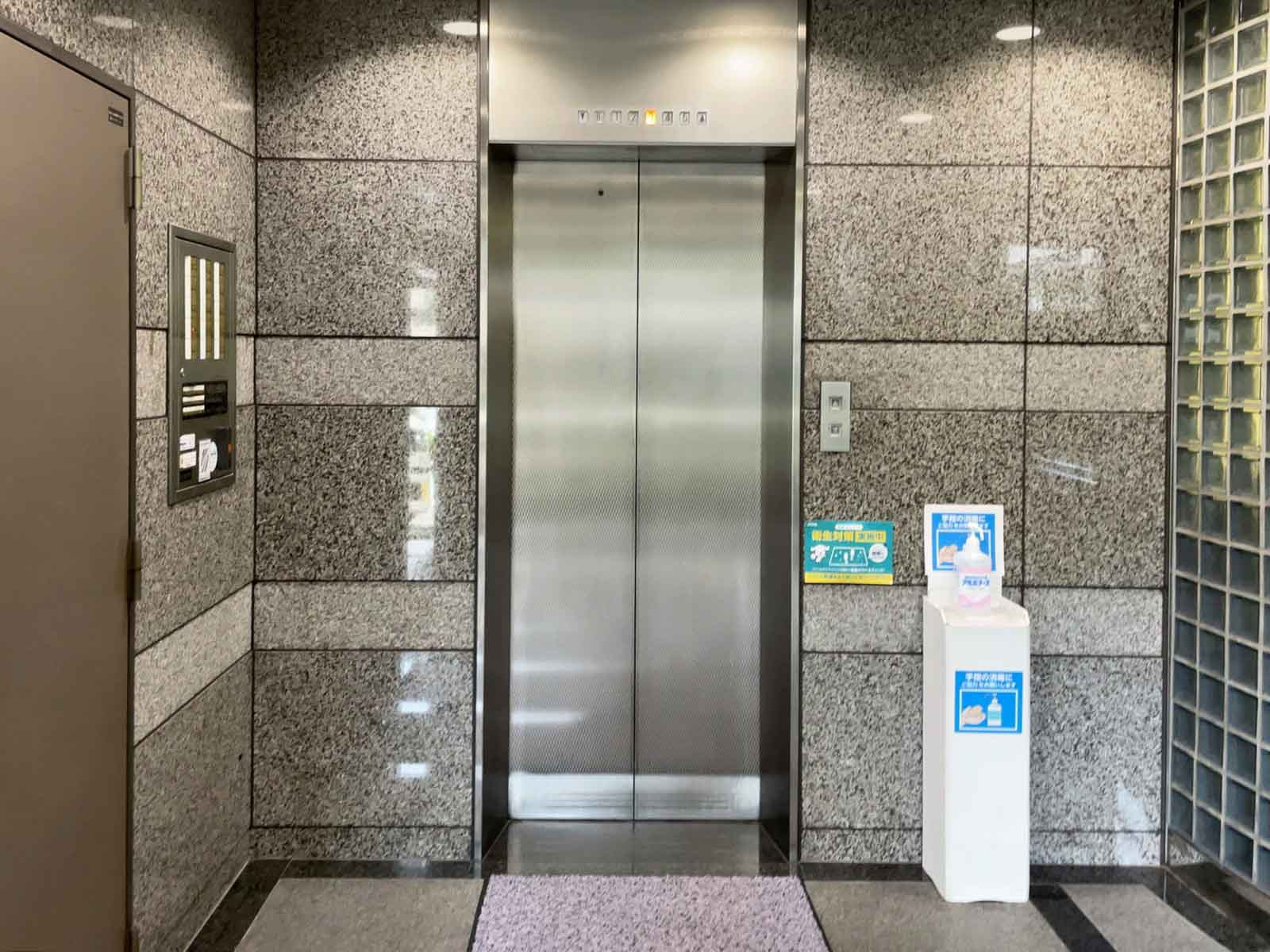エレベーター