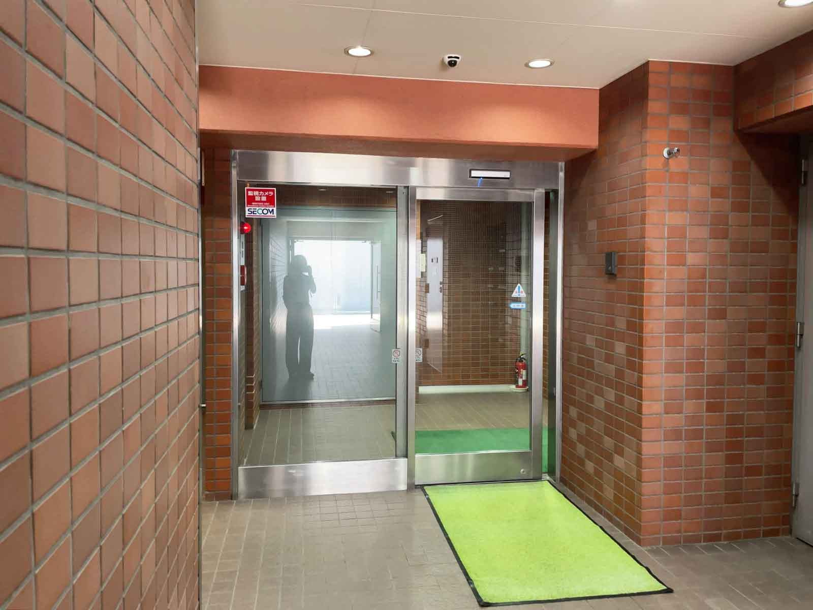 エントランス（西館）