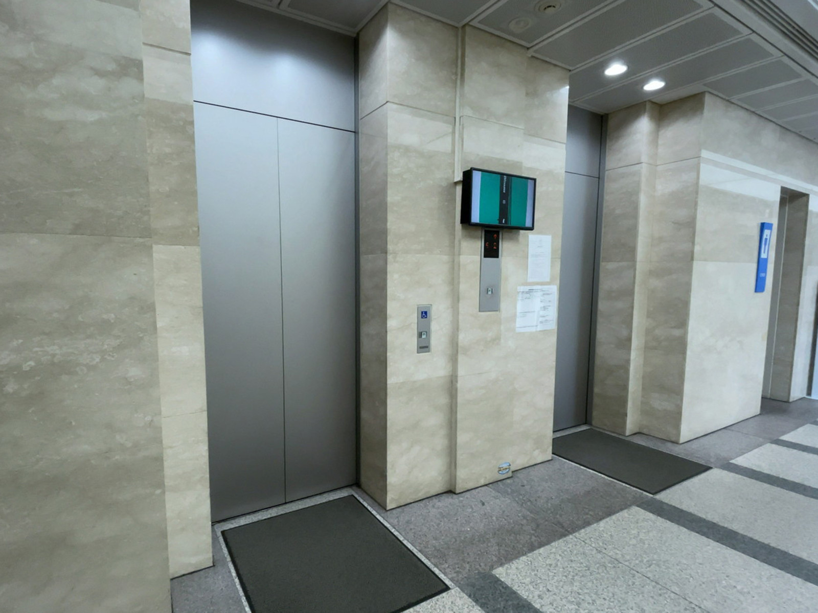 エレベーター