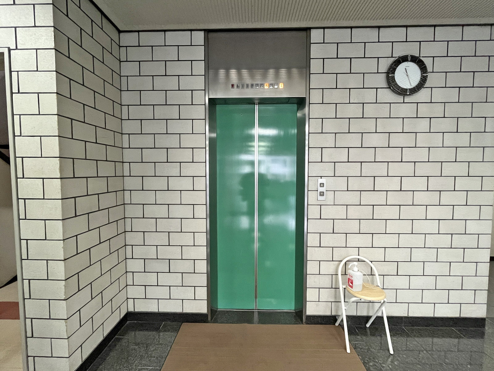 エレベーター(1基)