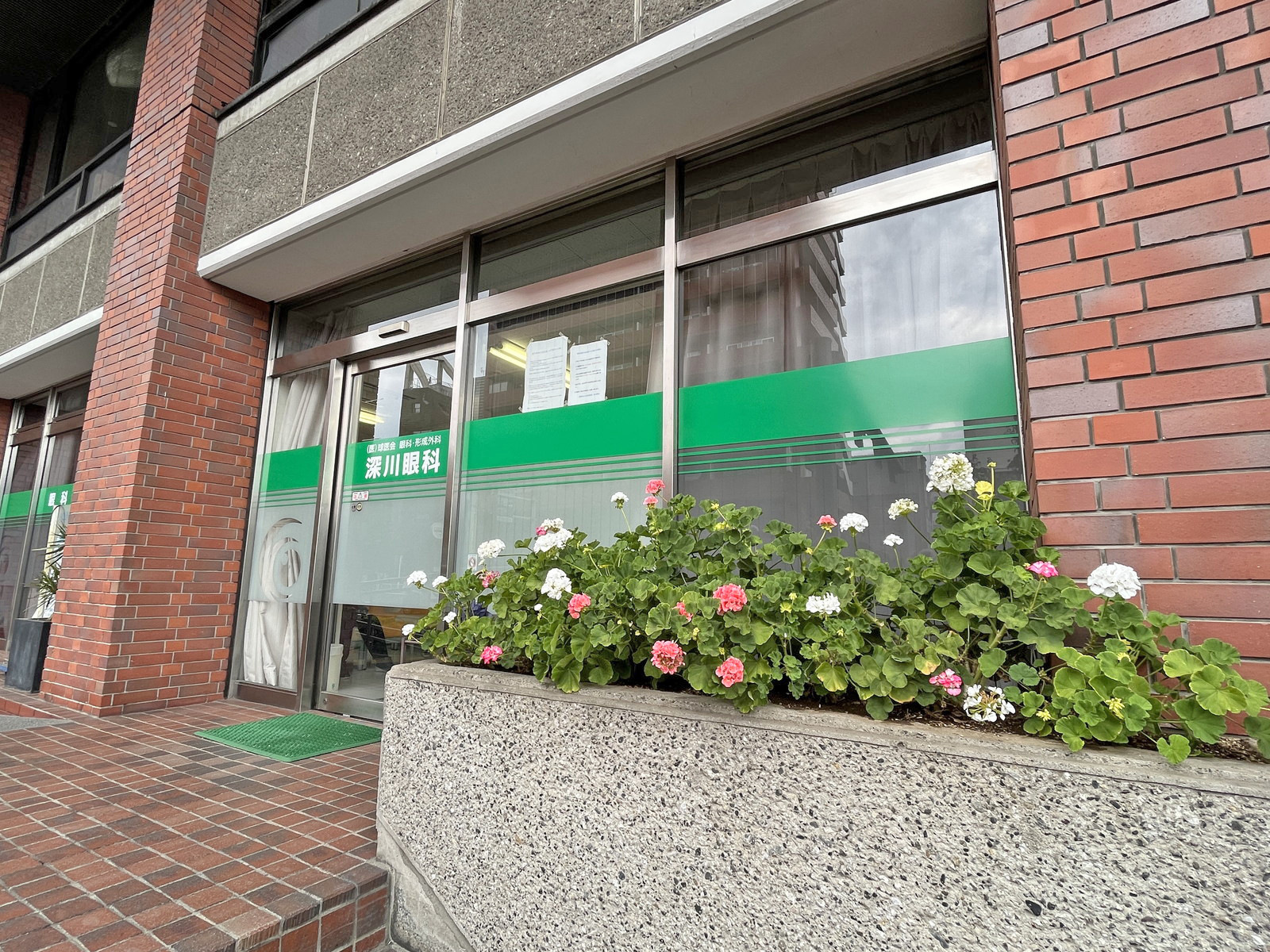 1階テナントの様子