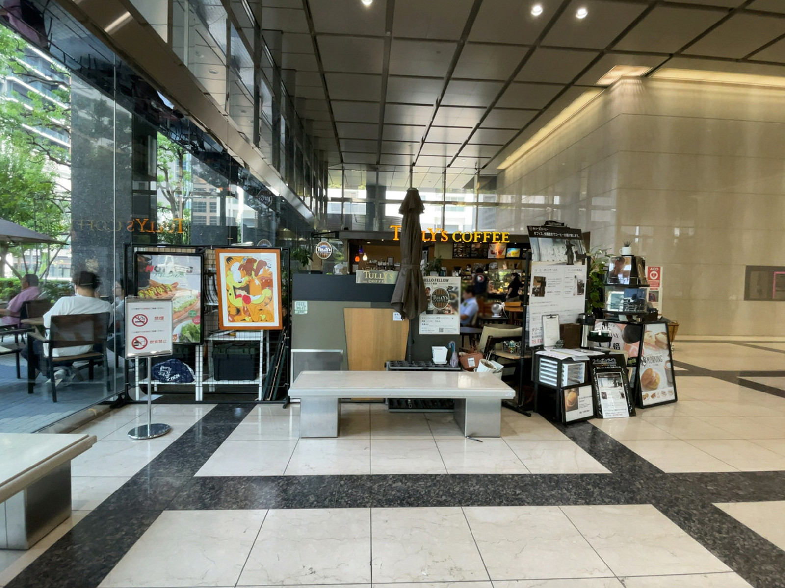 エントランス内のタリーズコーヒー 新宿スクエアタワー店