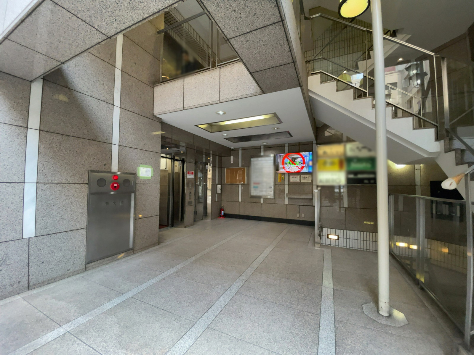 エントランス