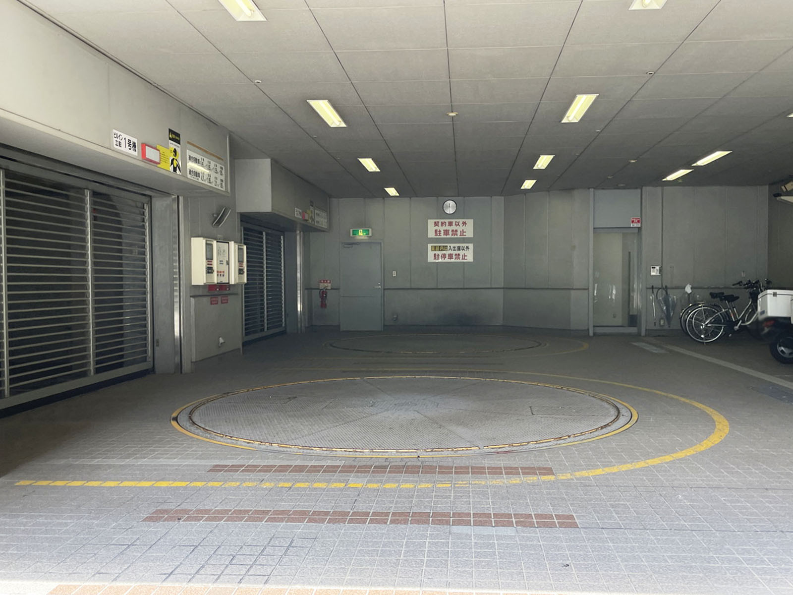 駐車場