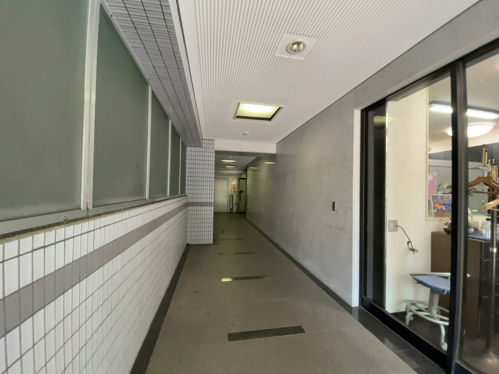 エントランスアプローチ