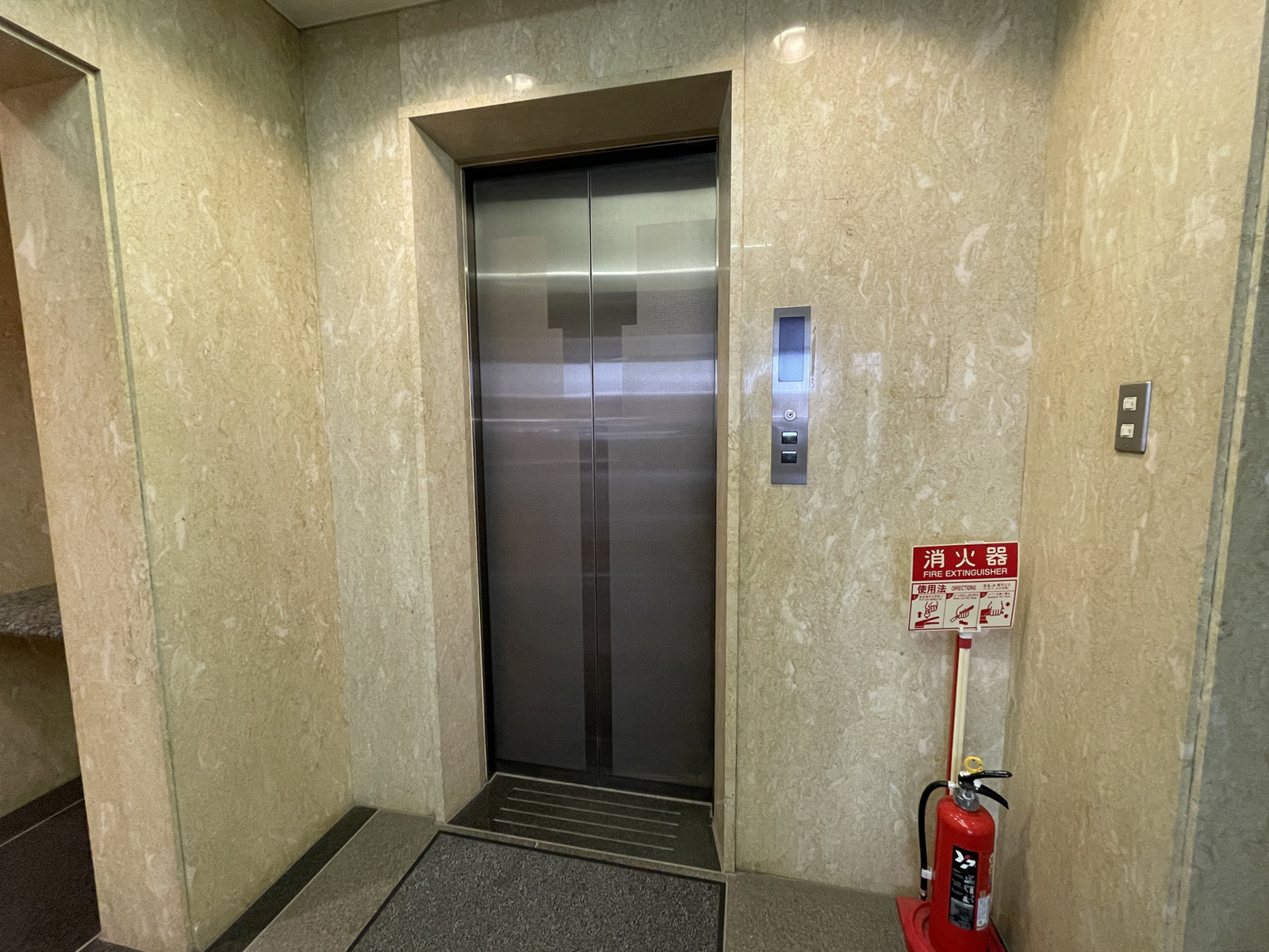 エレベーター