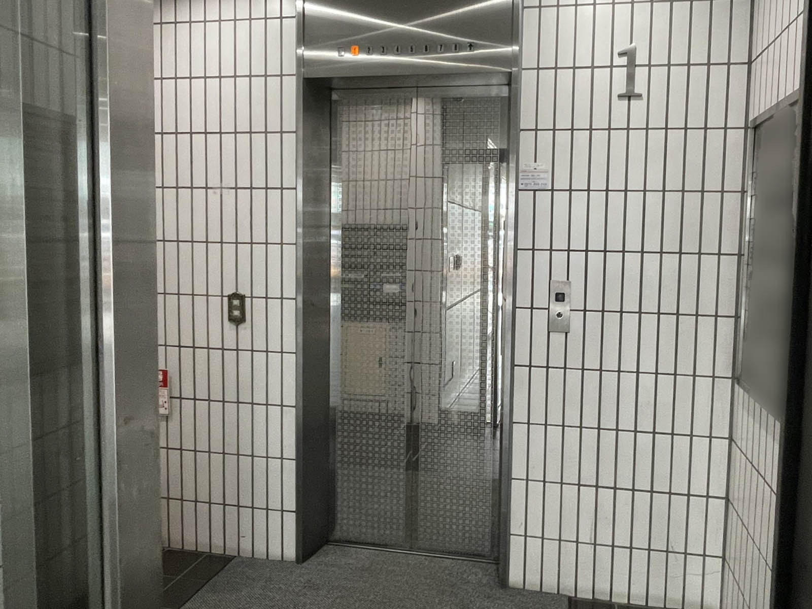 エレベーター