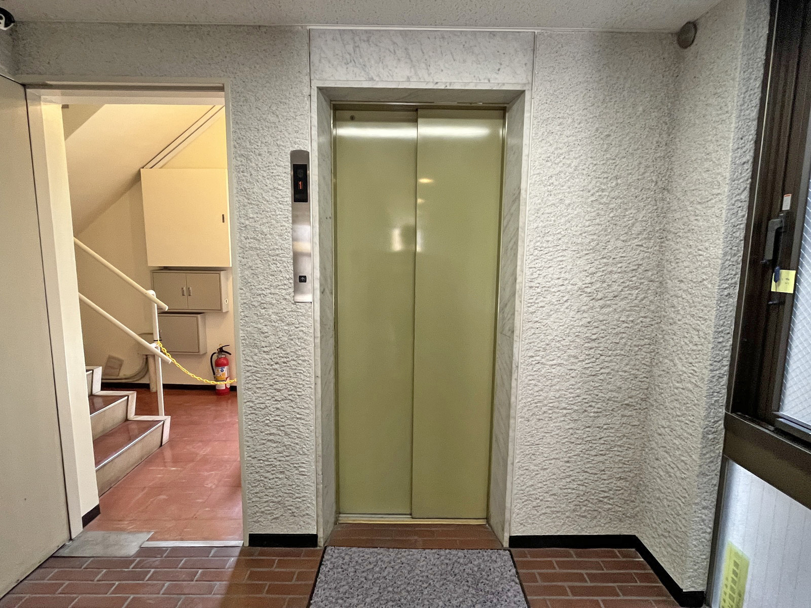 エレベーター