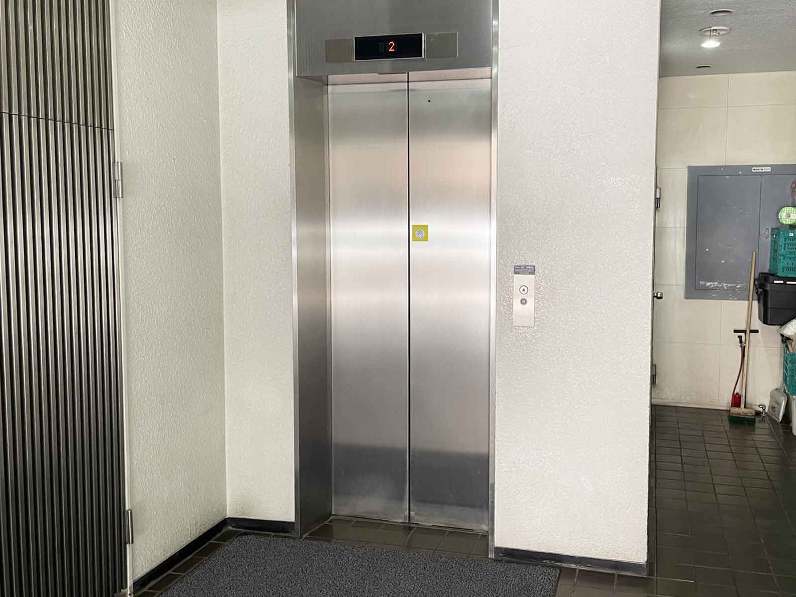 エレベーター