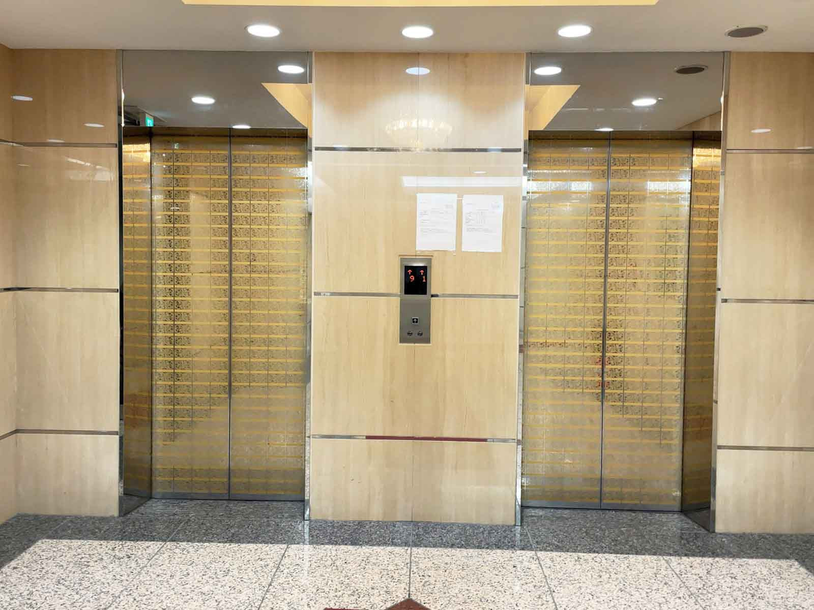エレベーター(2基)