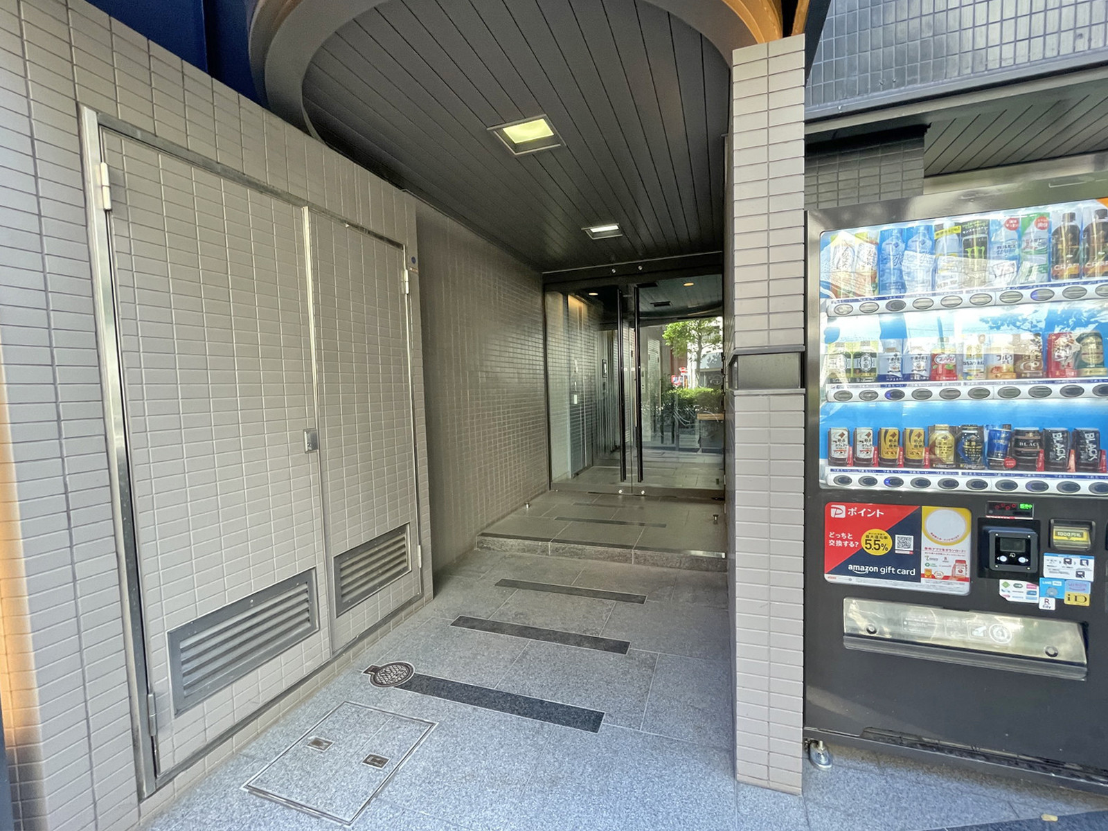 エントランスアプローチ