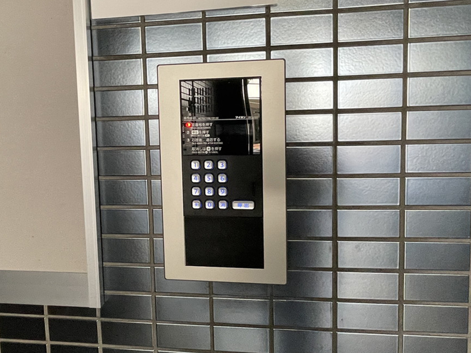 インターホン