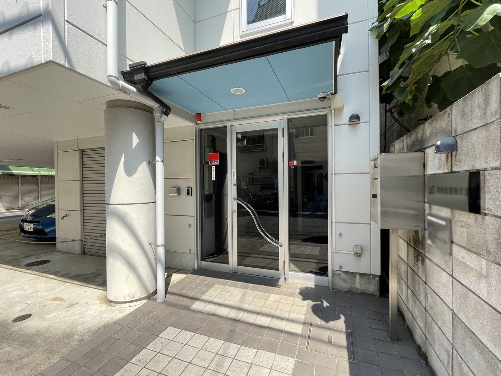 物件出入口