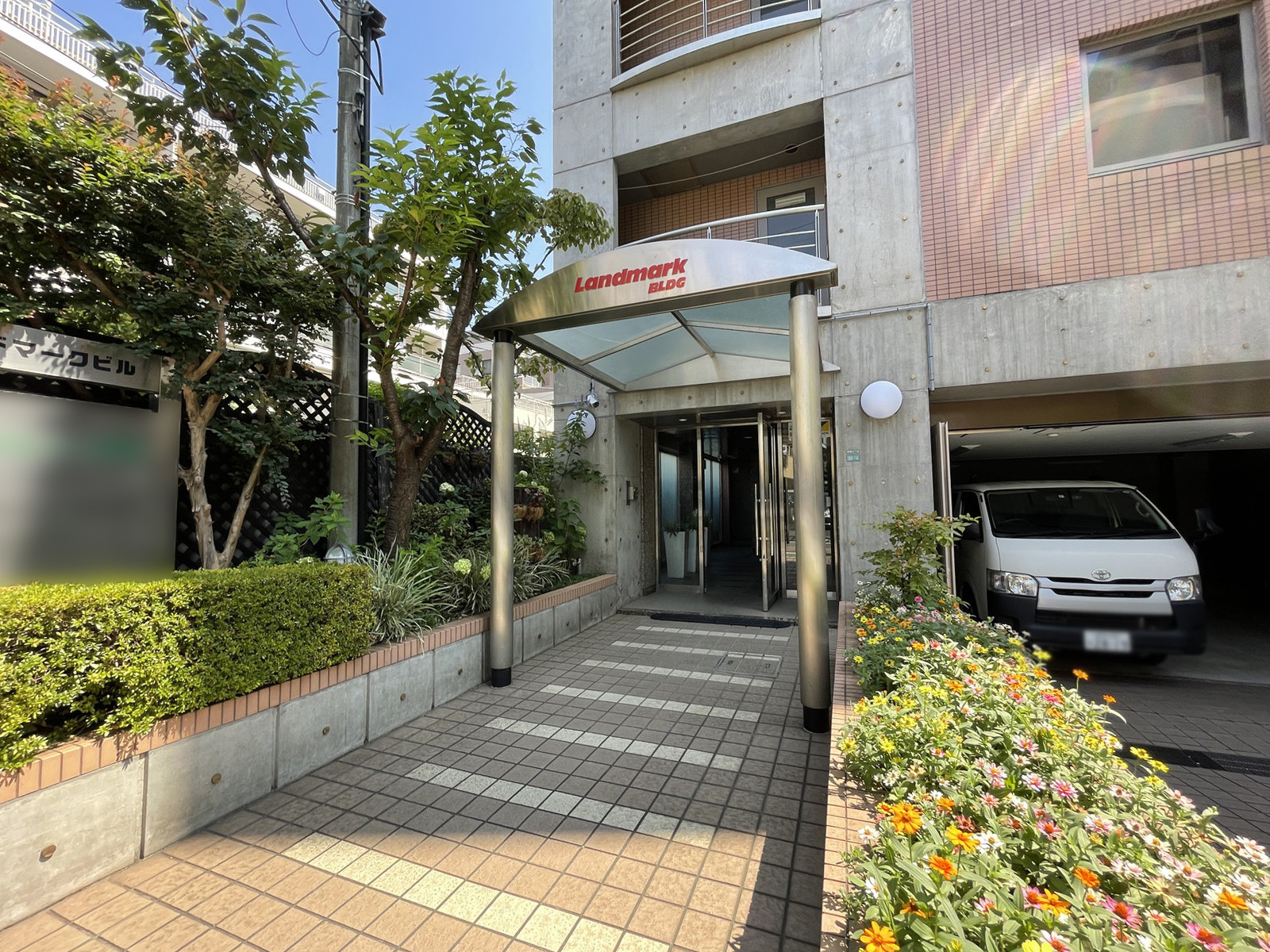 エントランスアプローチ