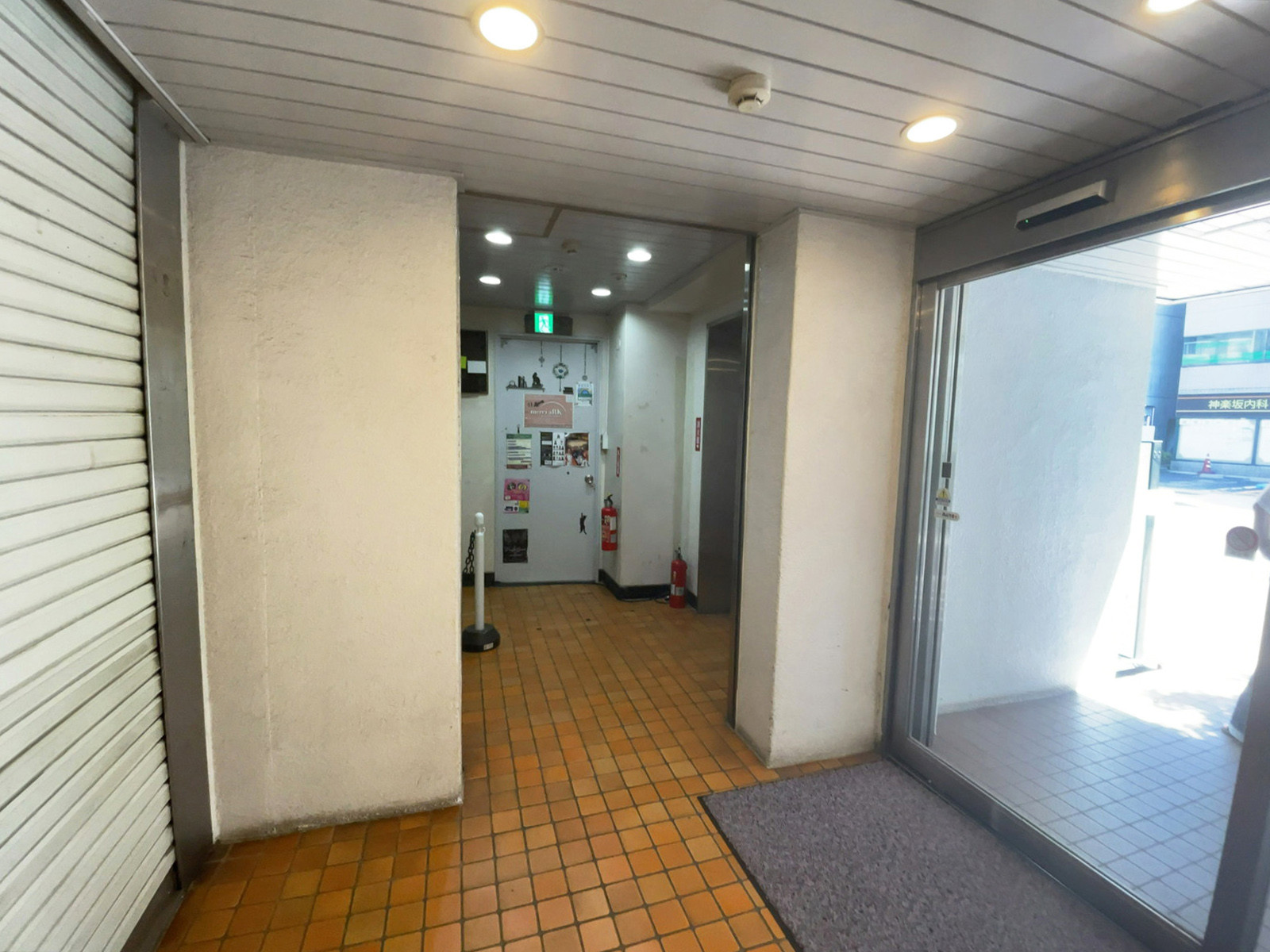 エントランス
