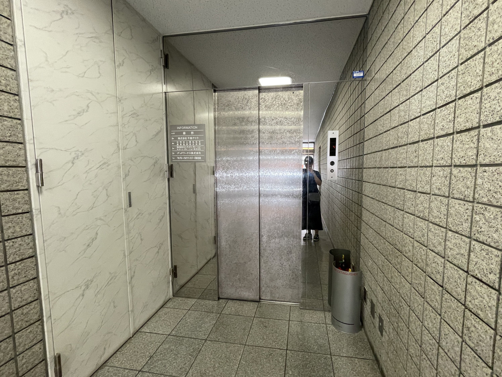 エレベーター
