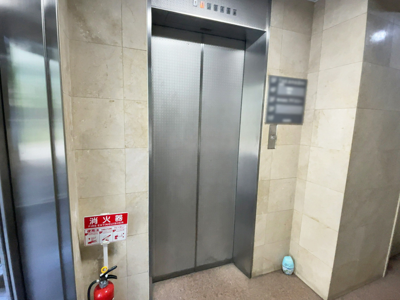 エレベーター