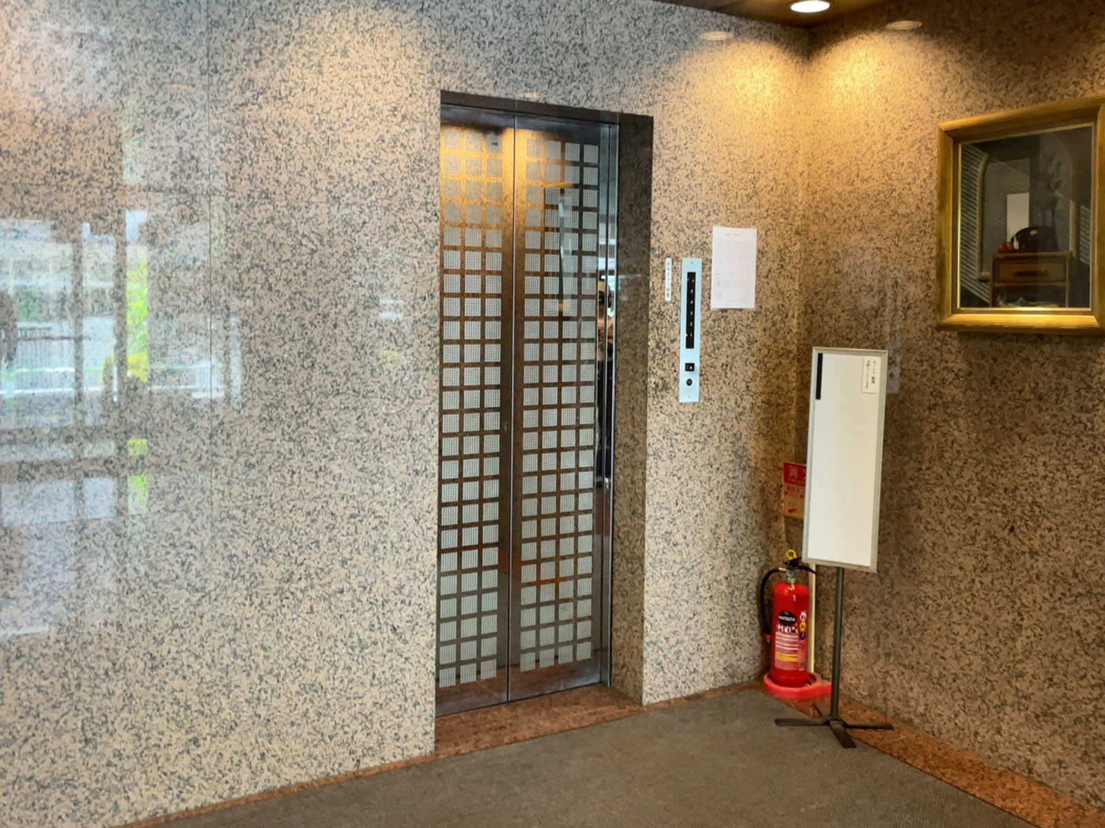 エレベーター