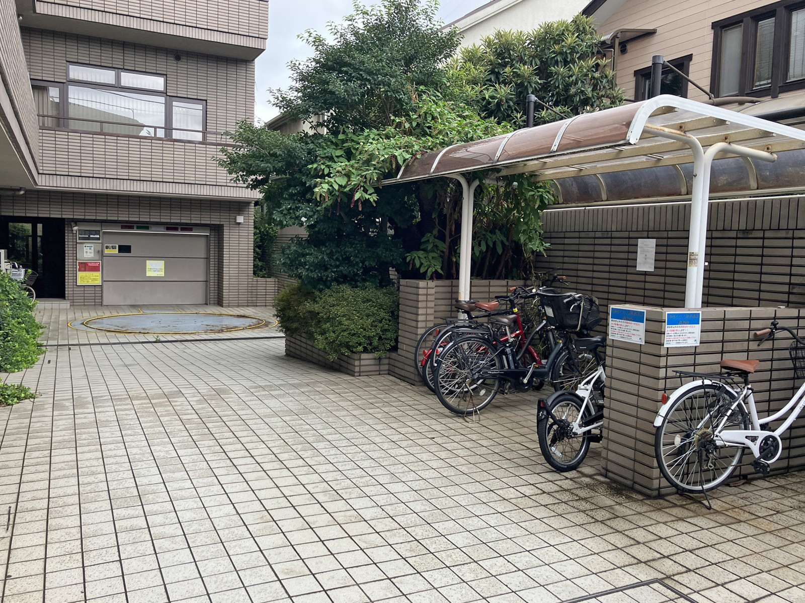 駐輪場